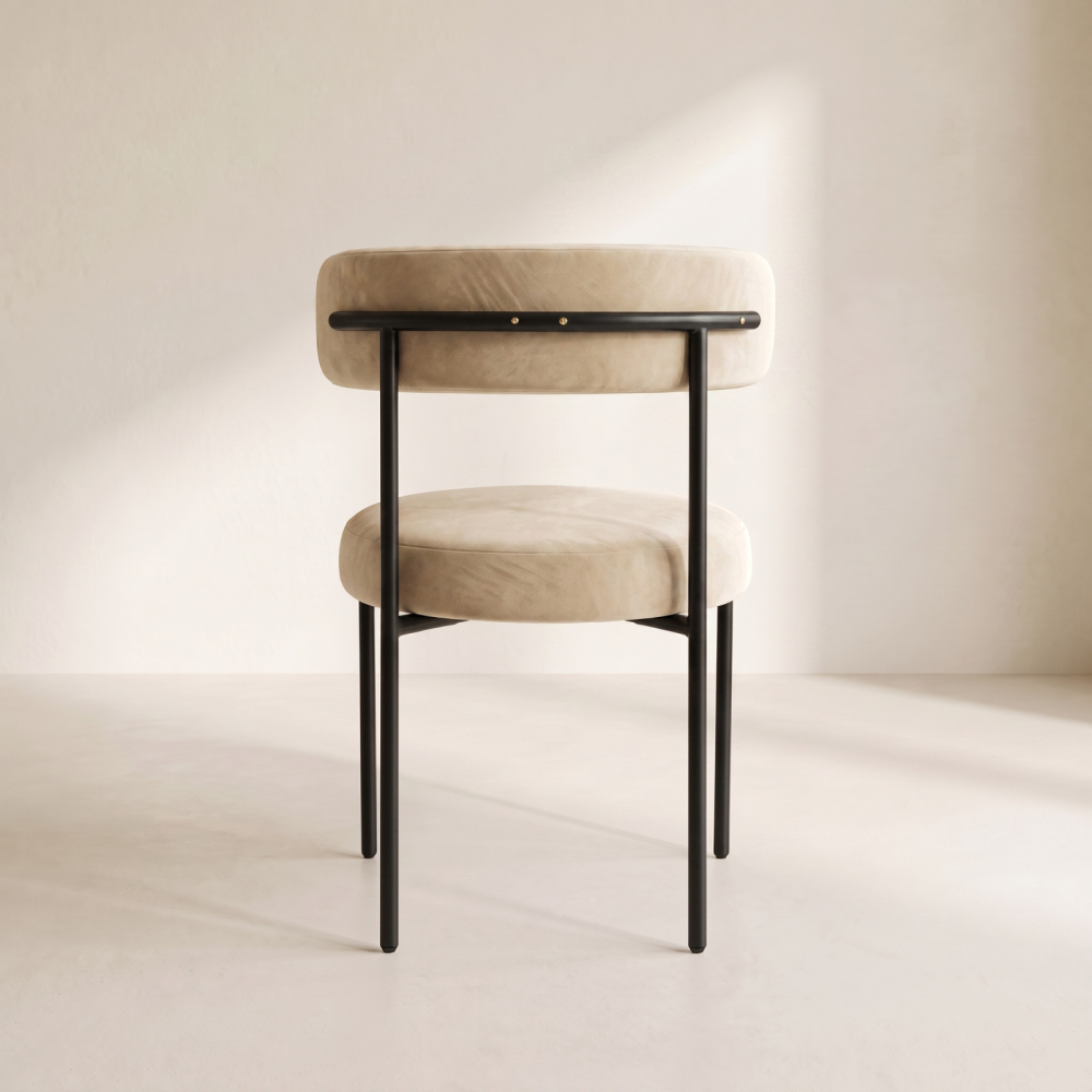 Bouclé Chair – Champagne