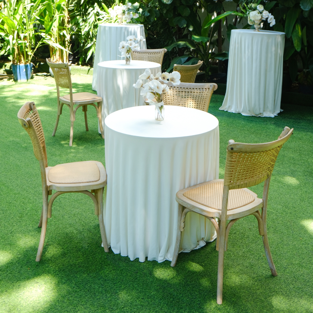 Crossback Rattan - Bàn Cocktail Trắng / Mộc Mạc Tự Nhiên Trong Mỗi Buổi Tiệc Sân Vườn