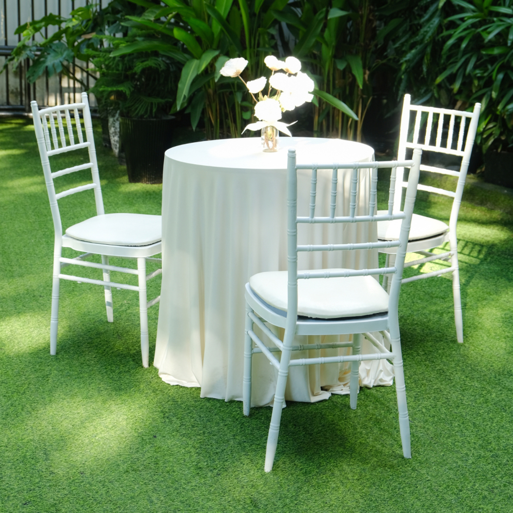 Tiffany White – Bàn Ghế Bar/Bàn Cocktail Trắng Thanh Lịch Cho Sự Kiện & Tiệc Cưới