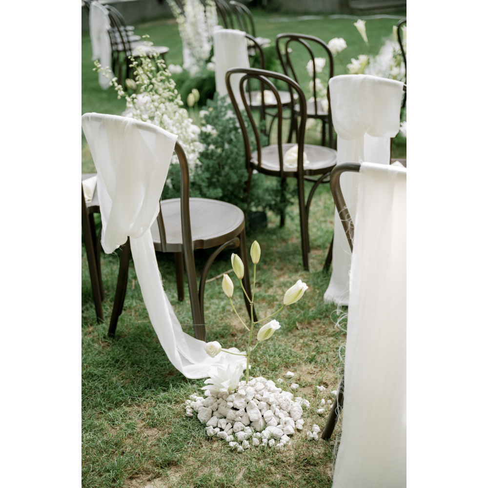 Thonet Brown – Dấu Ấn Cổ Điển Cho Những Sự Kiện Sang Trọng