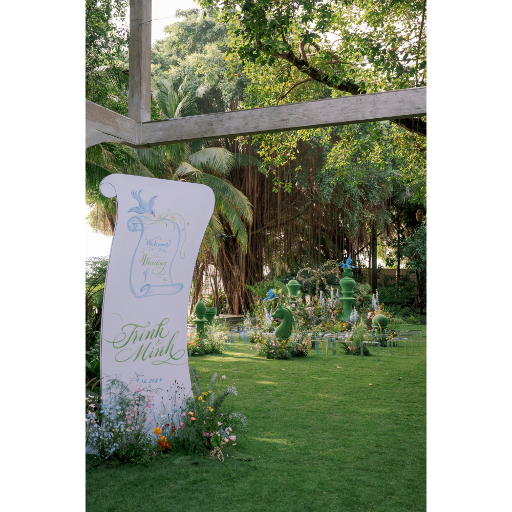 GHẾ SỰ KIỆN CAO CẤP | BOX CHAIR PURPLE ORCHID – TINH TẾ, QUYẾN RŨ, HIỆN ĐẠI