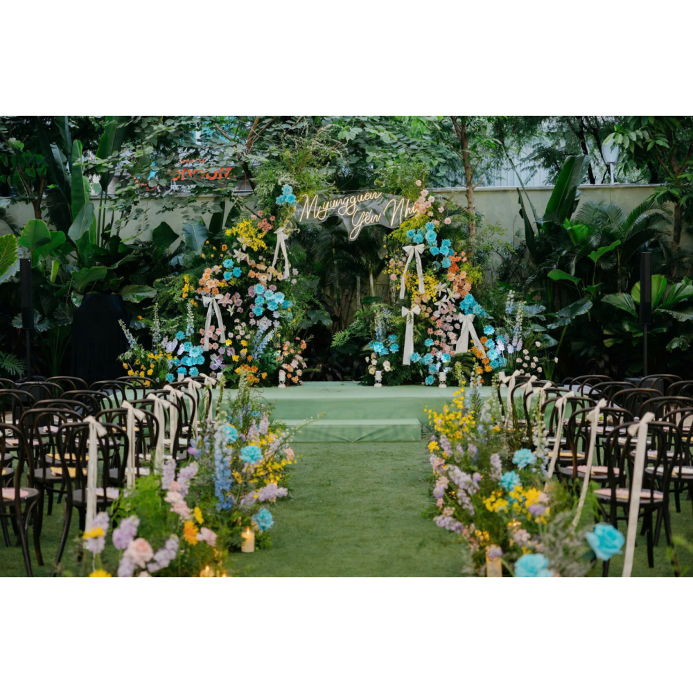 Thonet Brown - Nét Đẹp Cổ Điển Tỏa Sáng Trong Không Gian