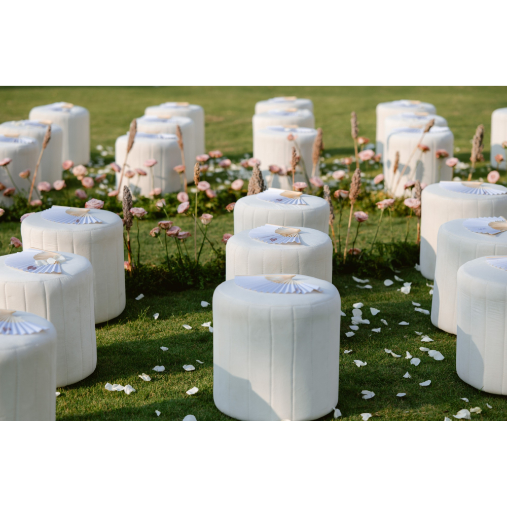 OTTOMAN ĐÔN TRÒN MÀU TRẮNG – TINH TẾ HIỆN ĐẠI