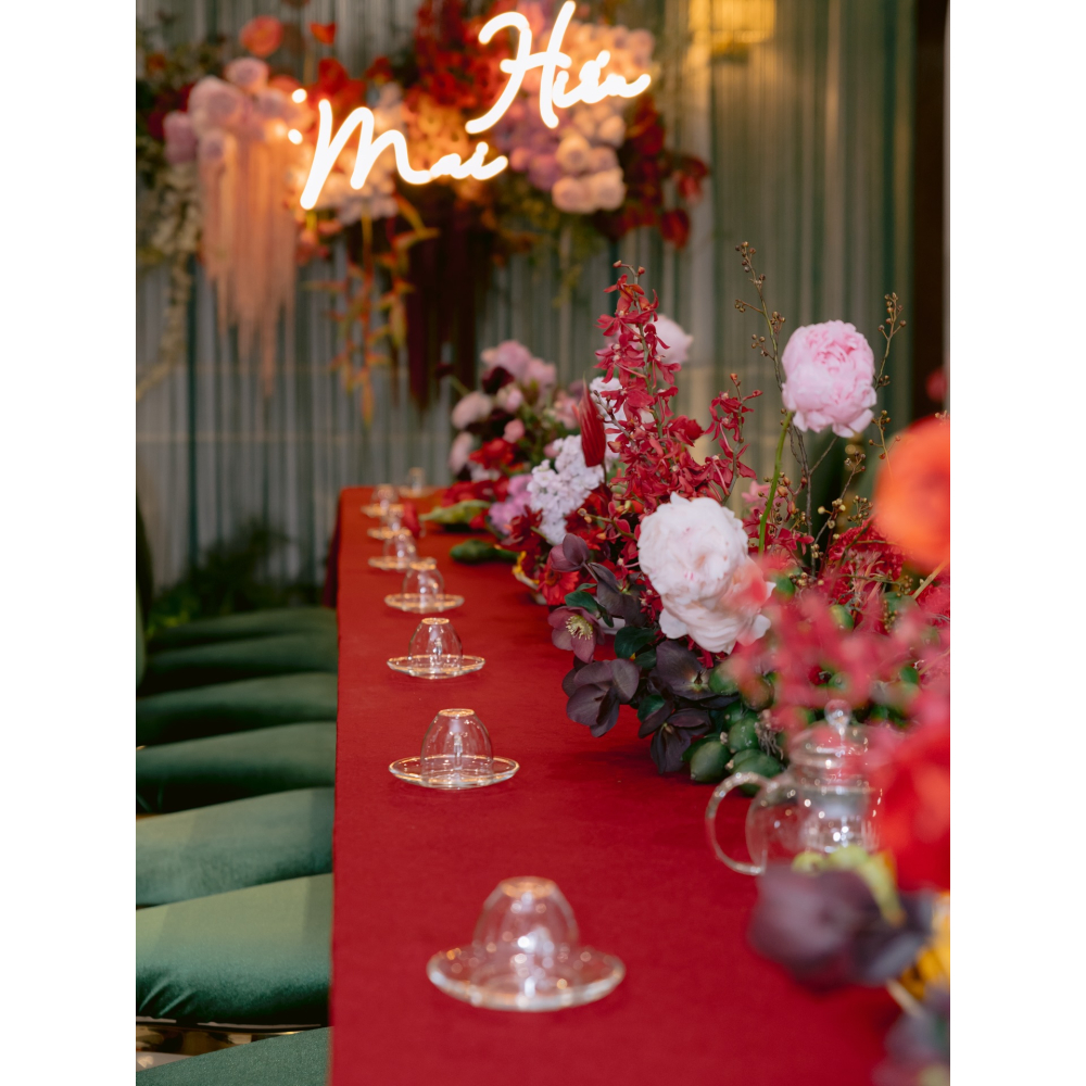 GHẾ SỰ KIỆN CAO CẤP | LOUIS CHAIR NỆM XANH RÊU – SANG TRỌNG, QUYỀN LỰC, THANH LỊCH