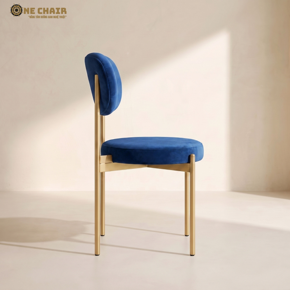 Velvet Chair – Cobalt Blue
