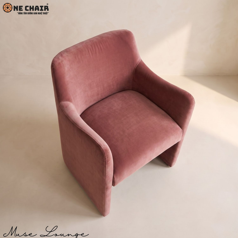 Muse Lounge Chair – Pink