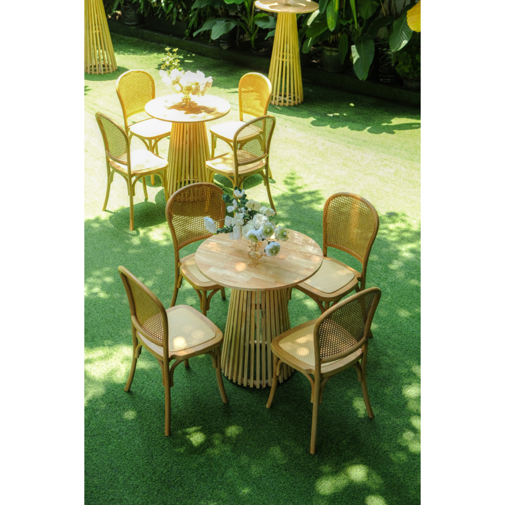 Caneback Chair – Bàn Cocktail Gỗ / Tinh Tế Mộc Mạc Trong Không Gian Vườn Nắng