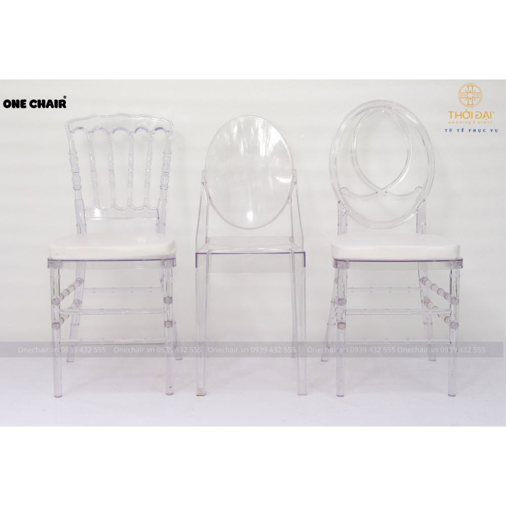 Ghế chiavari pha lê trong suốt cho sự kiện đám cưới ngoài trời sang trọng