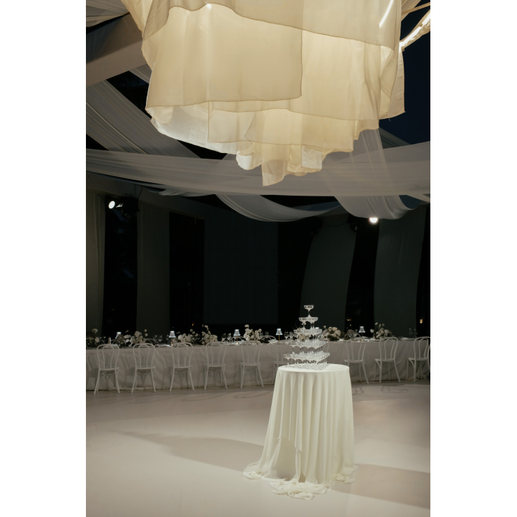 Luxury Wedding | Thanh Khiết Tối Giản Giữa Biển Trắng Tinh Khôi