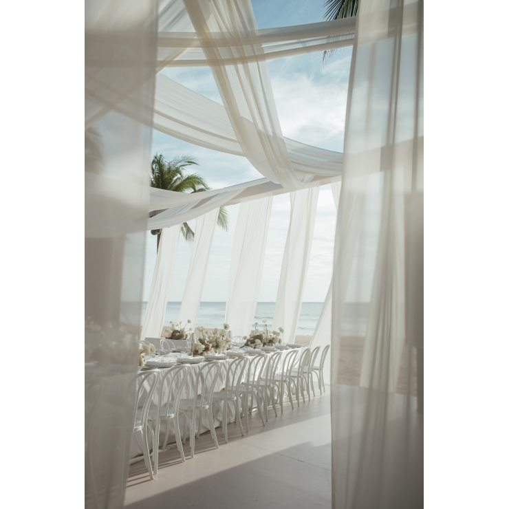 Luxury Wedding | Thanh Khiết Tối Giản Giữa Biển Trắng Tinh Khôi