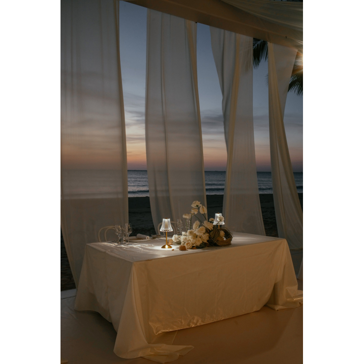 Luxury Wedding | Thanh Khiết Tối Giản Giữa Biển Trắng Tinh Khôi