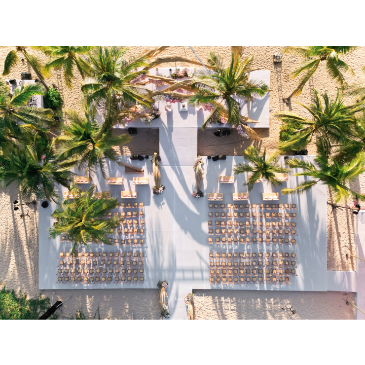 Luxury Wedding | Hơi Thở Mộc Mạc Giữa Lễ Cưới Biển Đầy Sắc Màu