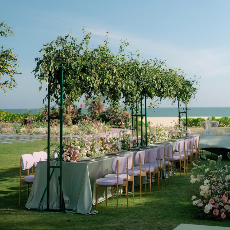 Luxury Wedding | Lễ Cưới Giữa Khu Vườn Xanh Thanh Khiết – Nơi Hoa, Biển Và Ánh Nắng Gặp Gỡ