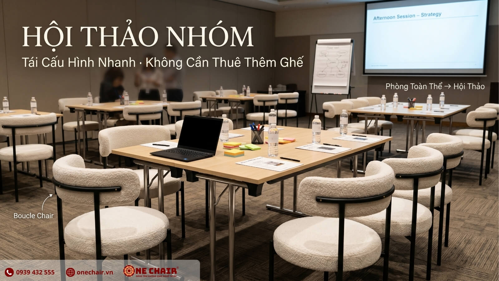 Boucle Chair lưng cong chữ C Boucle trắng khung đen ONE CHAIR xếp thành nhóm nhỏ workshop trong hội nghị corporate buổi chiều — 1 sản phẩm tái sử dụng cho 2 giai đoạn